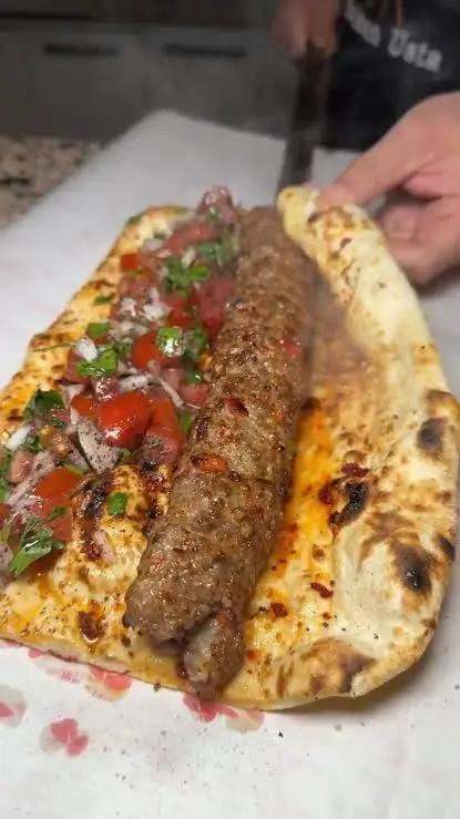 Adana Kebab (Porção)