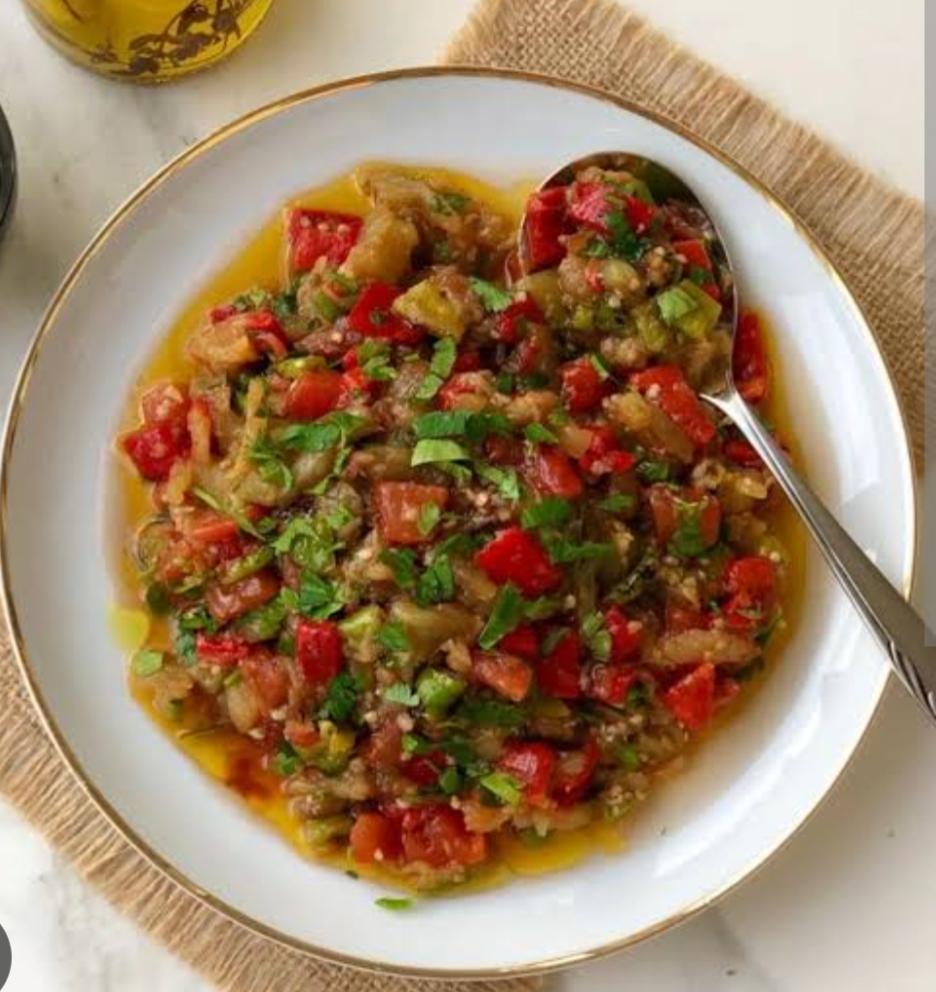 Köz Salata (Berinjela e Pimentão Assados)