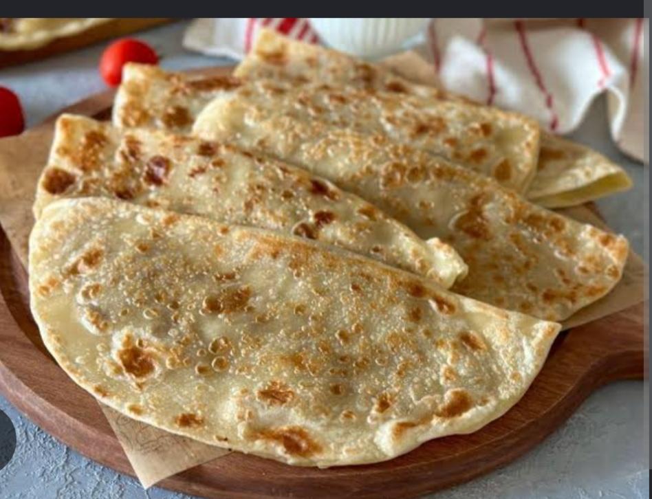 Gözleme (Pão Folhado Turco na Chapa)