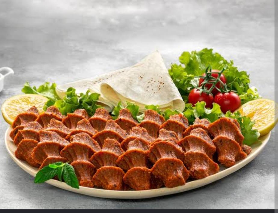Çiğ Köfte Vegano (Bolinho de Bulgur Turco)